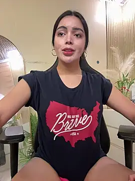 HotstuffCherrySummer online show from April 4, 2026, 9:18 am