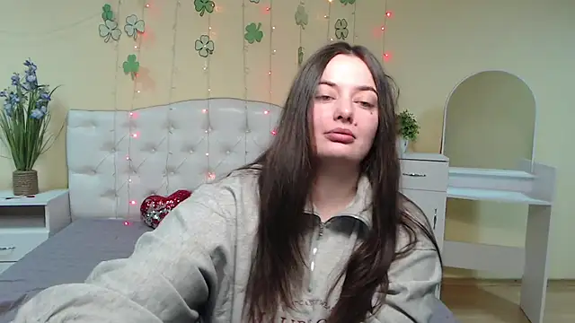 Snapshot of MilanaPrice chatting on March 20, 2025, 6:30 am MilanaPrice online show from March 20, 2025, 6:30 am