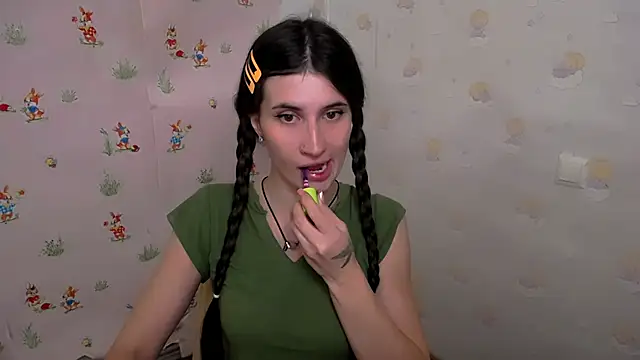 MaryEm976 online show from November 29, 2025, 8:50 am