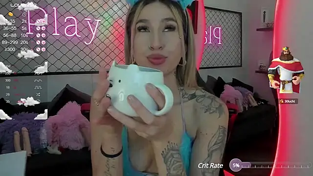 Atenea Klett  online show from March 10, 2025, 7:40 pm