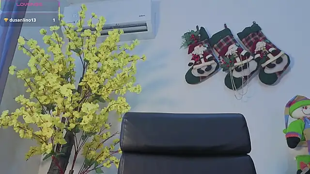 meghan sexy online show from November 20, 2025, 9:03 pm