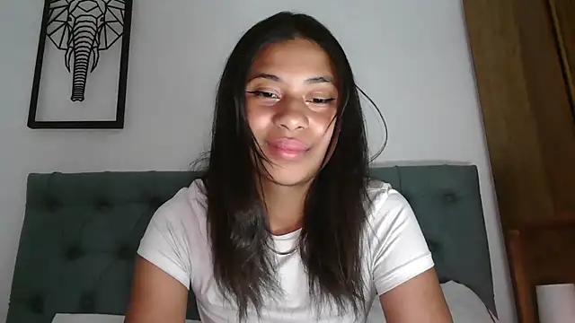 dark enchantress  online show from October 16, 2025, 5:19 am