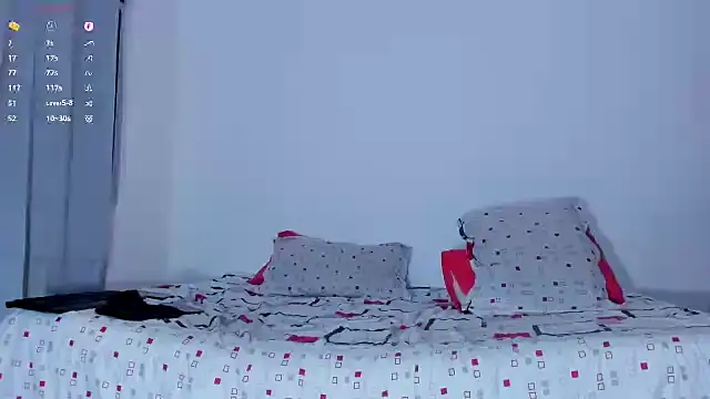 Cloudy pigDude online show from December 12, 2024, 4:48 am