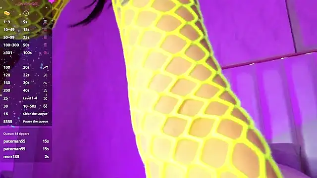 zarahfoster online show from February 7, 2025, 7:17 pm