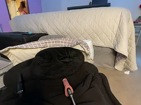 AngelSinz69 online show from January 17, 2025, 6:33 pm