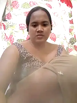 Sexiest quen online show from November 21, 2025, 6:23 am