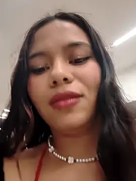 -Camila  online show from May 14, 2026, 12:28 am