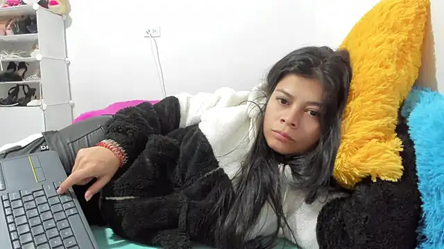 Snapshot of sweetnia chatting on October 2, 2025, 12:50 am sweetnia online show from October 2, 2025, 12:50 am