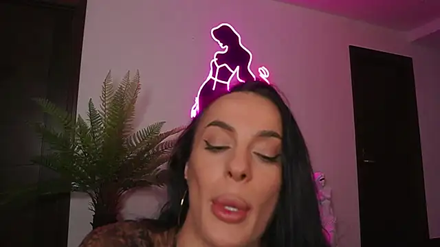 Katyerave online show from April 22, 2026, 8:10 pm