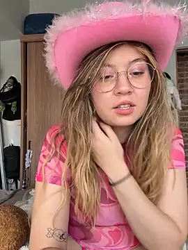 Darling XXX online show from March 2, 2026, 5:53 pm