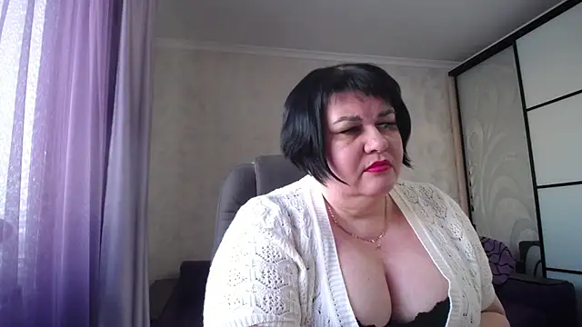 JuicyLady Di online show from February 27, 2025, 2:10 pm