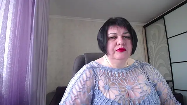 JuicyLady Di online show from March 4, 2025, 5:42 am