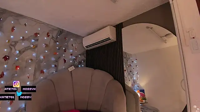 Katemoss70 online show from November 27, 2025, 12:29 pm