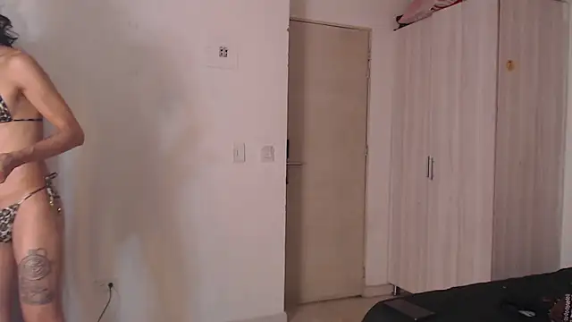 Corina Ts online show from March 8, 2025, 5:01 pm