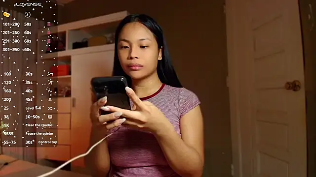 venusangelicxx online show from March 29, 2026, 7:25 pm