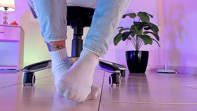 Snapshot of ArchieCollins chatting on October 14, 2025, 11:16 pm ArchieCollins online show from October 14, 2025, 11:16 pm