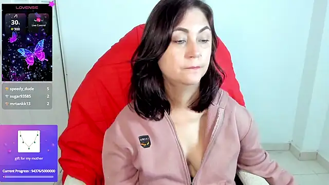 danielahot66 online show from June 8, 2026, 1:33 pm