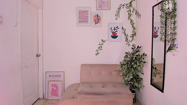 hornyprincess   online show from April 18, 2026, 6:12 pm