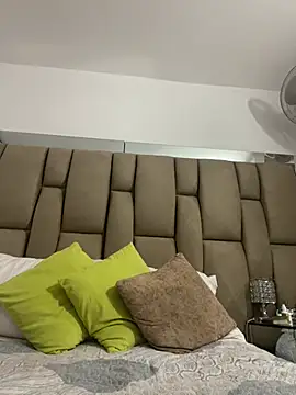 Amber Parker online show from March 11, 2025, 5:05 am