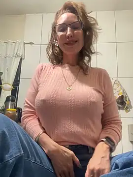 Snapshot of RAIRAsexy chatting on September 28, 2025, 1:22 am RAIRAsexy online show from September 28, 2025, 1:22 am