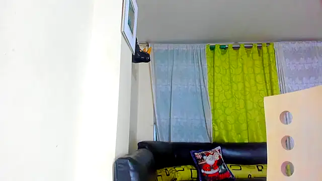 Snapshot of horny__molly_ chatting on December 3, 2024, 2:36 am horny  molly  online show from December 3, 2024, 2:36 am