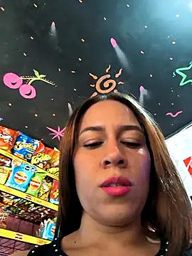 Nanybaker95 online show from December 13, 2025, 9:53 pm