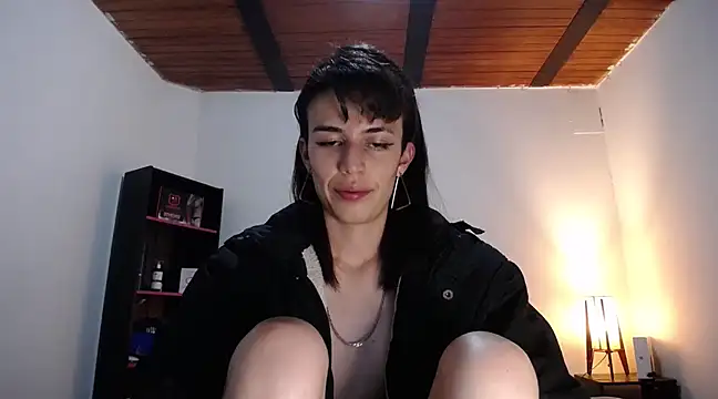 Snapshot of Cocain_Atenea chatting on March 18, 2025, 7:31 pm Cocain Atenea online show from March 18, 2025, 7:31 pm