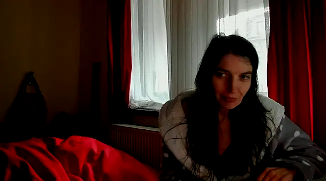 AliceisHome online show from January 5, 2025, 1:47 pm