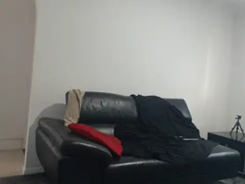 Snapshot of shhhoot73 chatting on December 29, 2024, 4:48 am shhhoot73 online show from December 29, 2024, 4:48 am