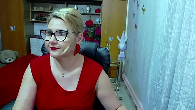 Snapshot of LucilleFenlys chatting on January 13, 2025, 5:44 pm LucilleFenlys online show from January 13, 2025, 5:44 pm