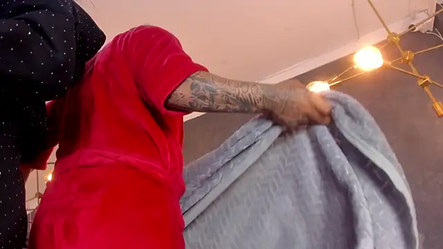 dayra angels online show from February 22, 2026, 4:35 am