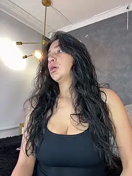 dayra angels online show from February 25, 2026, 10:08 pm