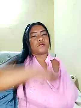 rosmery-navarro online show from November 8, 2025, 3:39 am