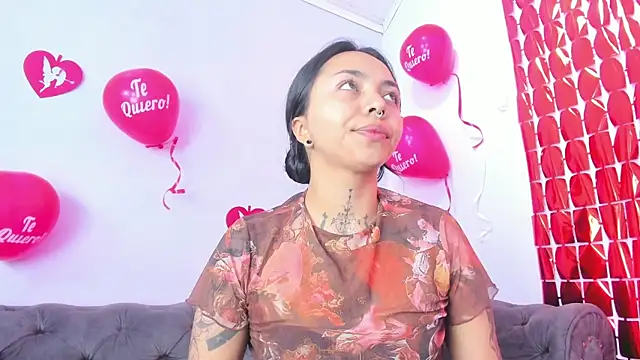 miss soffi  online show from February 16, 2026, 12:23 pm