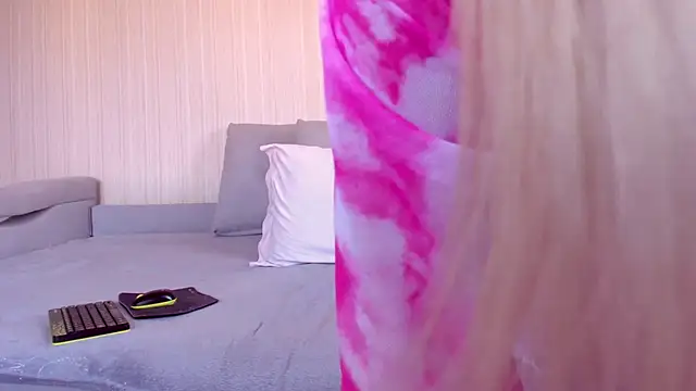 elza mature online show from February 23, 2025, 12:37 pm