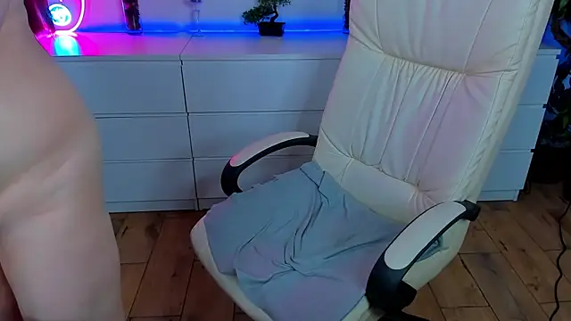 Kamilla Hot online show from February 16, 2025, 1:03 am