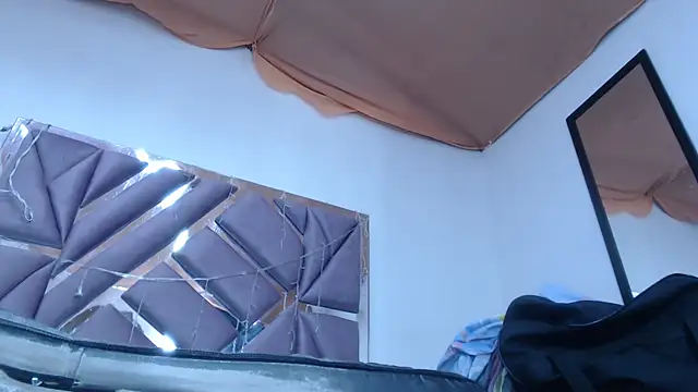 morenahott1 online show from February 26, 2025, 11:52 am