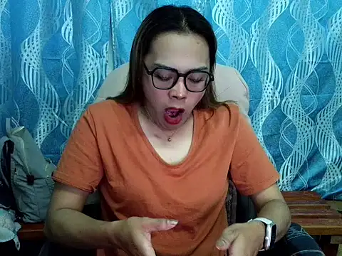 Your PrettyGirlxxx online show from September 19, 2025, 12:02 am