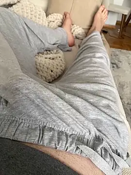 Snapshot of okanist chatting on January 21, 2025, 12:18 pm okanist online show from January 21, 2025, 12:18 pm