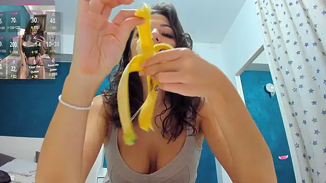 Anna Lewis online show from February 7, 2025, 6:56 am