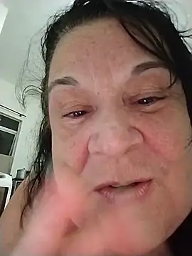 Yaya Mineira online show from May 15, 2026, 11:12 pm