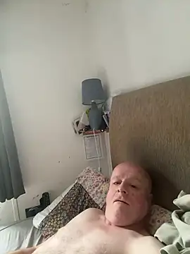 locallad88 online show from October 14, 2025, 8:04 am