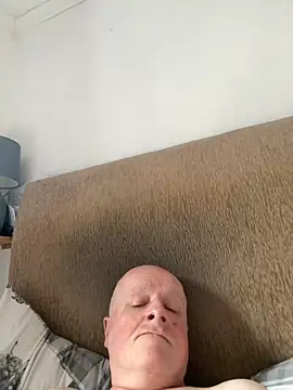 locallad88 online show from October 26, 2025, 11:49 am