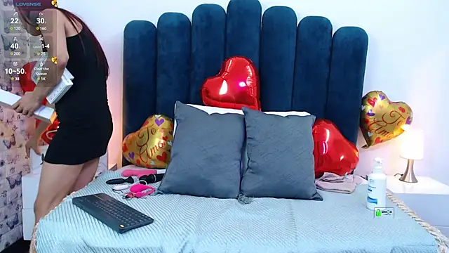 Alexawt online show from February 18, 2025, 6:04 pm