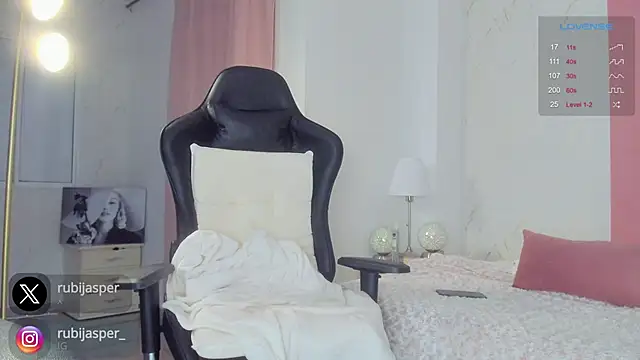 Snapshot of missrubijasper chatting on January 22, 2025, 5:48 am missrubijasper online show from January 22, 2025, 5:48 am