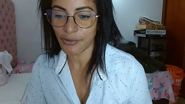 kateleyagrey online show from March 20, 2025, 4:20 pm