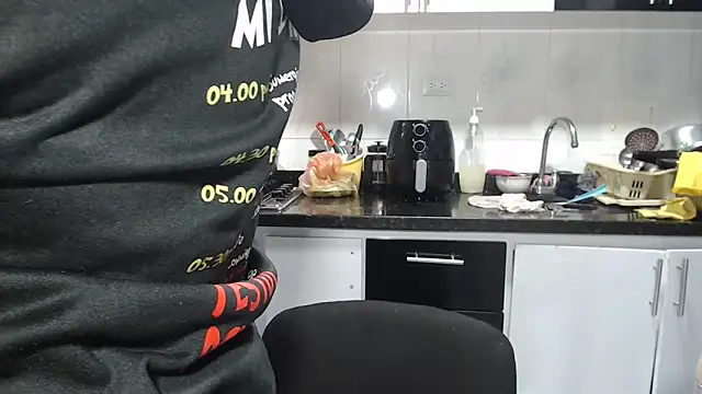 kateleyagrey online show from March 25, 2026, 3:07 pm