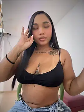 TianaaJackson online show from April 9, 2026, 7:19 pm