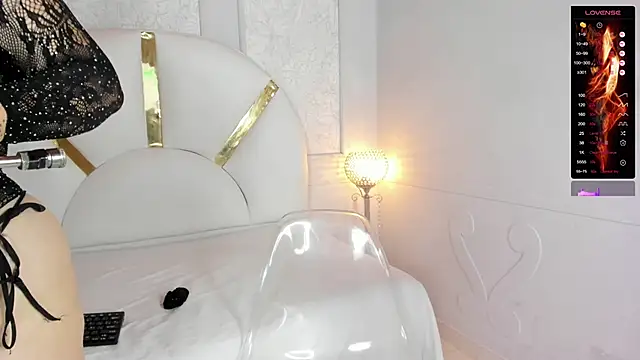 SofiaRousel online show from September 23, 2025, 4:26 am