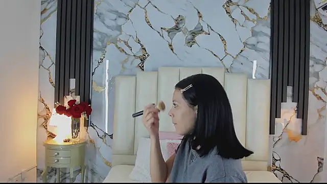 lulumars online show from April 10, 2026, 4:39 am